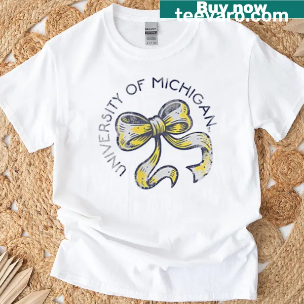 Vintage gray Michigan Wolverines T-shirt with bow logo