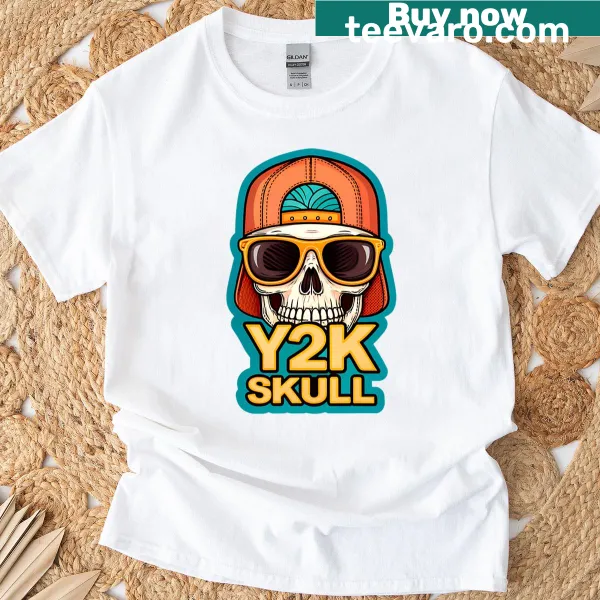 Retro Y2K skull graphic T-shirt