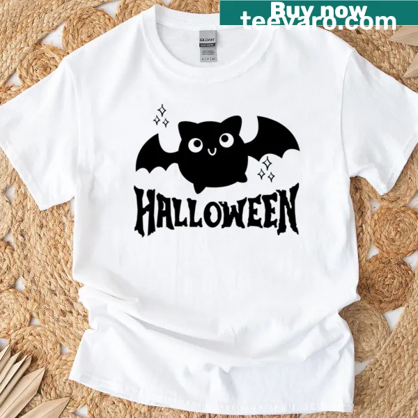 Oversized t-shirt with cute bats and Halloween letters