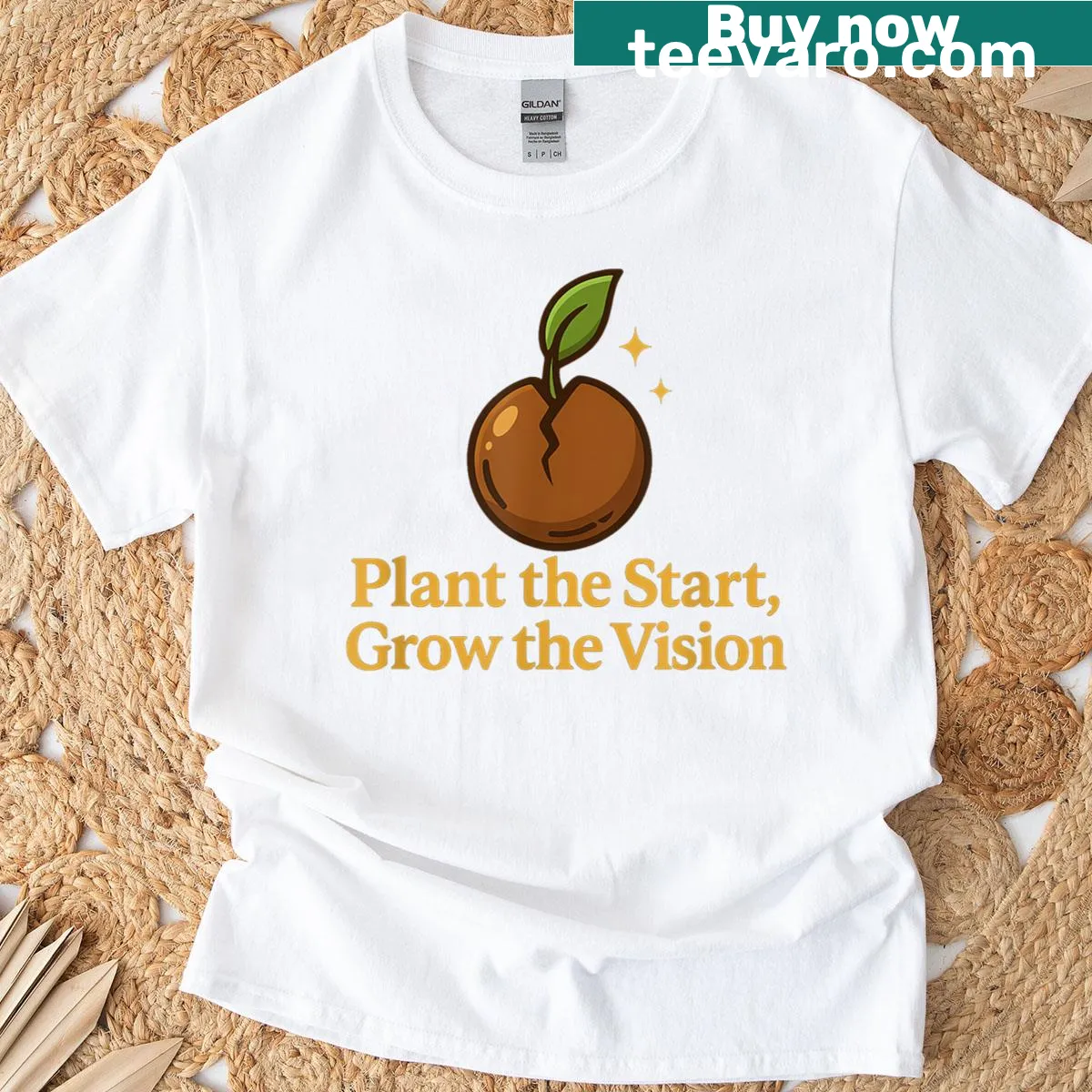 Motivational T-shirt with the quote 'Grow The Vision' — on a men's t-shirt