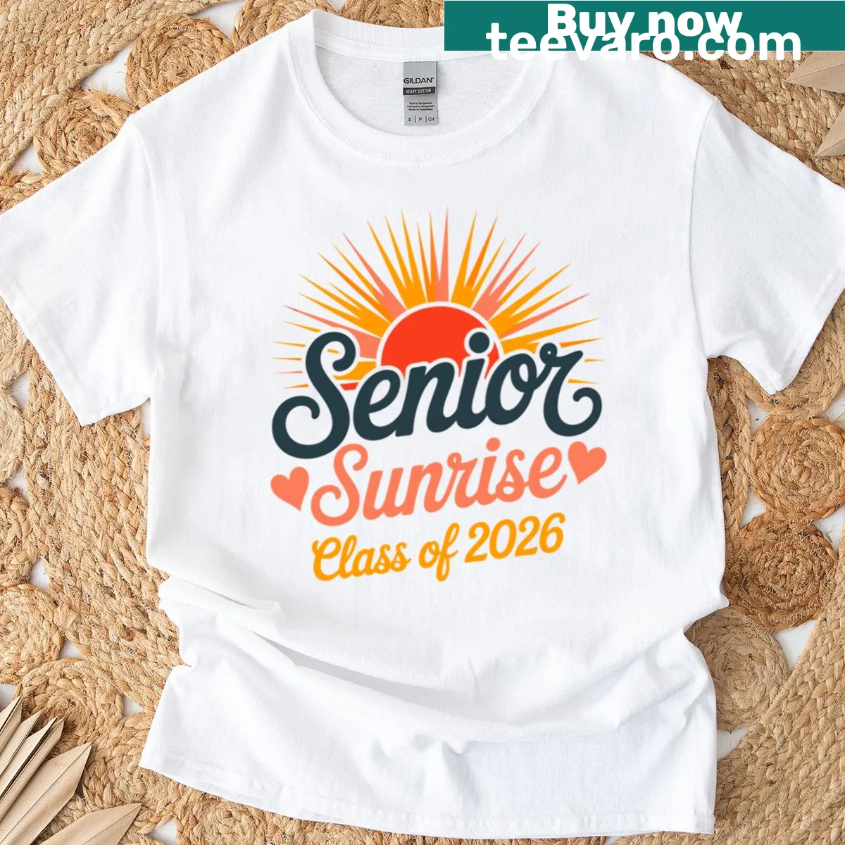 Oversized t-shirt with retro sun design for Class of 2026 — on a men's t-shirt