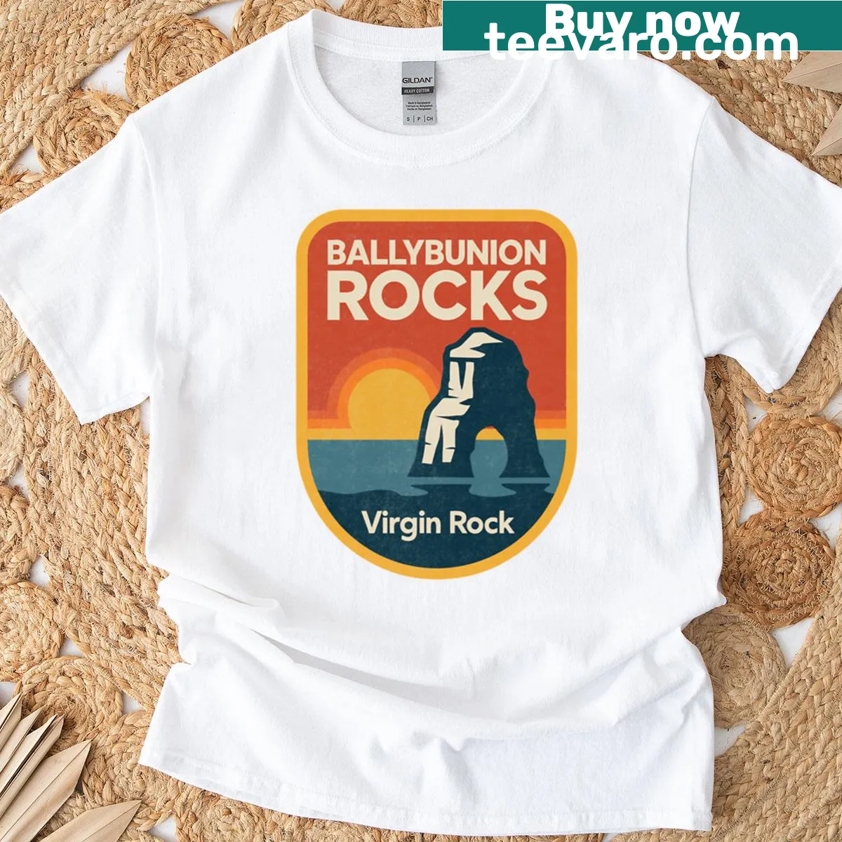 Realistic graphic of virgin rock formations on t-shirt — on a men's t-shirt