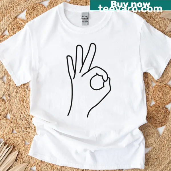Minimalist Looked Inside graphic t-shirt