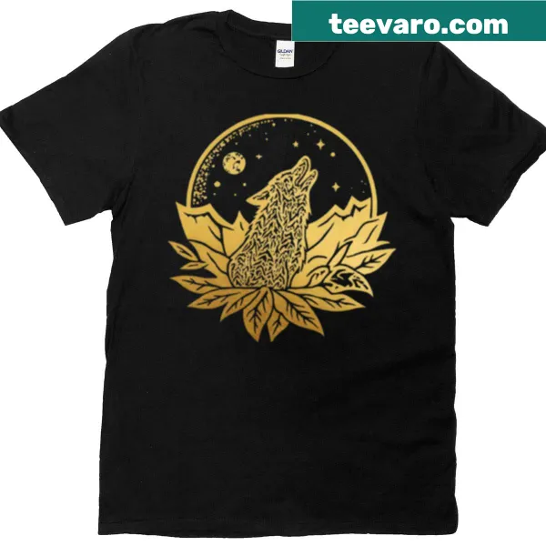 Illustration of a wolf howling at the moon on a T-shirt.