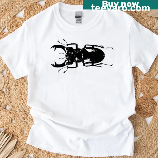 Illustration of a black beetle in high contrast