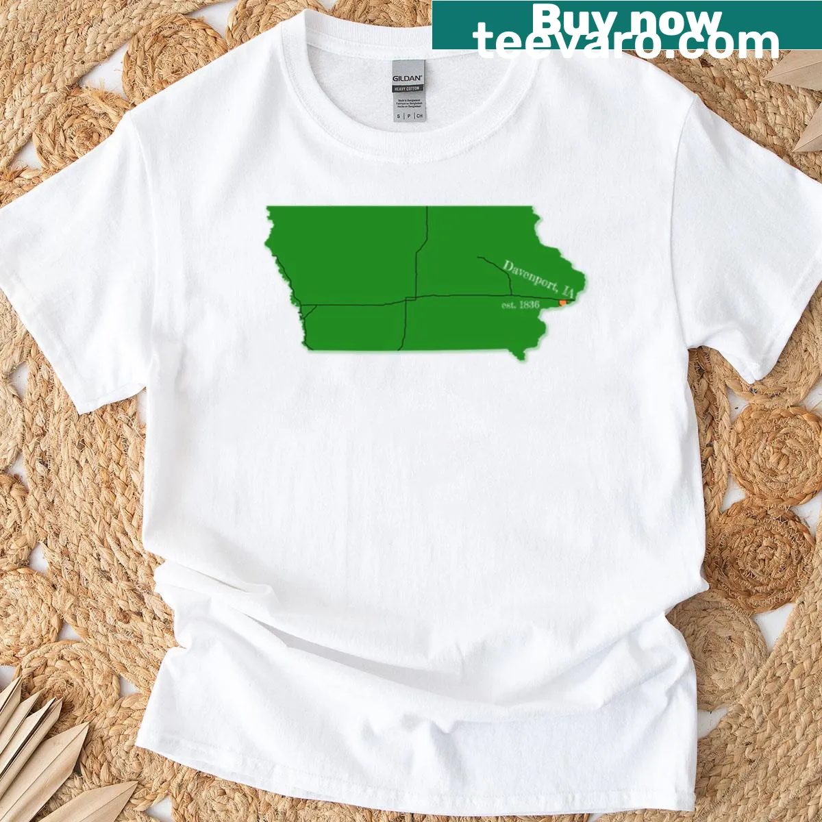 Minimalist Davenport Ia t-shirt in green color. — on a men's t-shirt