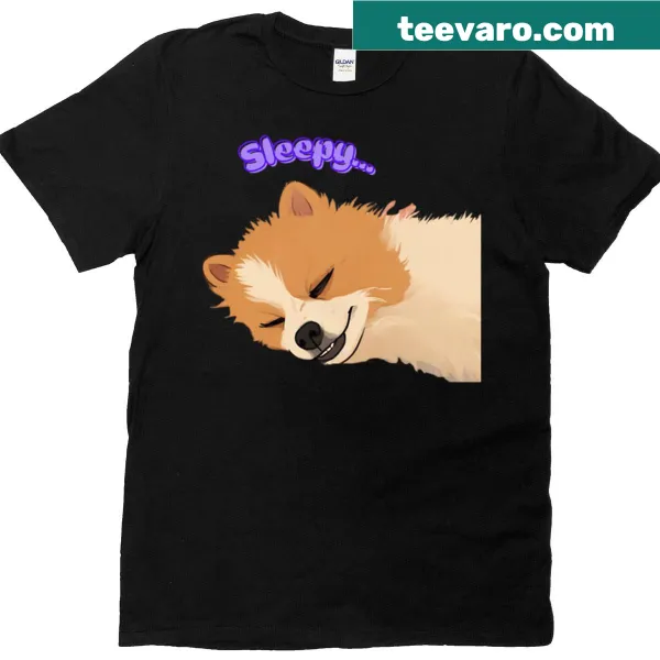 Cute graphic t-shirt featuring a sleepy Pomeranian