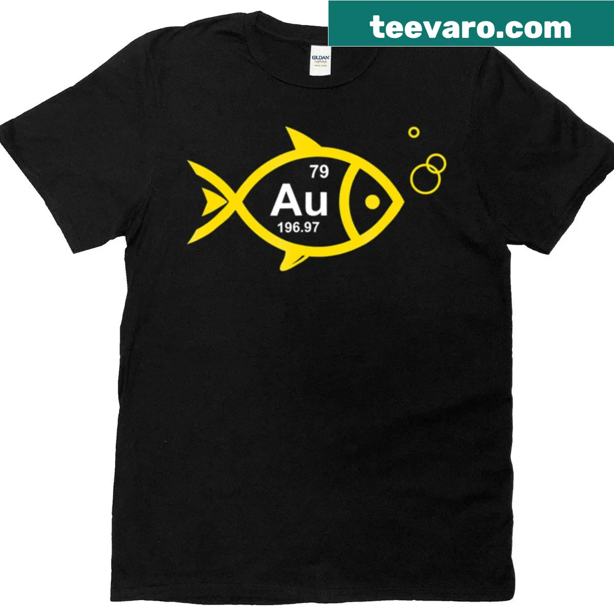 Funny chemistry pun T-shirt featuring a goldfish and 'Au' text. — on a men's t-shirt