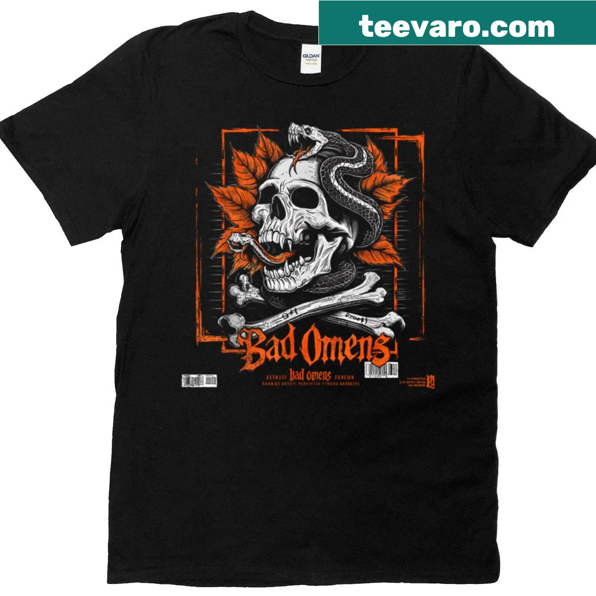 Illustration of a snake and skull on a T-shirt — on a men's t-shirt