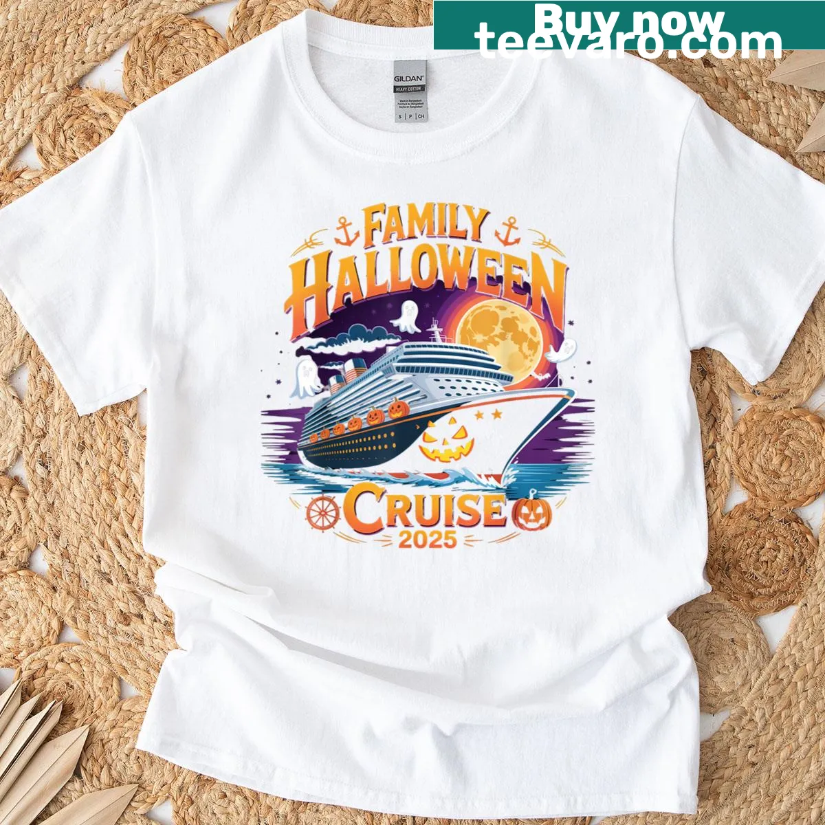 Cute matching family Halloween shirt 'Halloween Cruise Squad 2025' — on a men's t-shirt