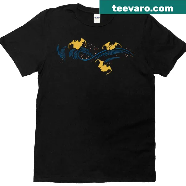 Vintage design t-shirt with bats and waves in Japanese style