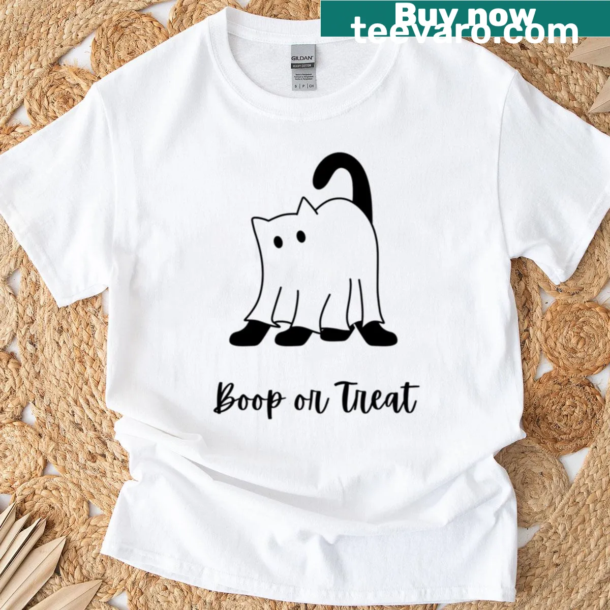 Cute Halloween cat in costume t-shirt for cat lovers — on a men's t-shirt
