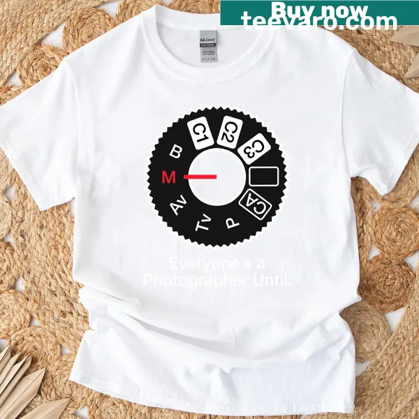 Playful t-shirt with a humorous photography statement