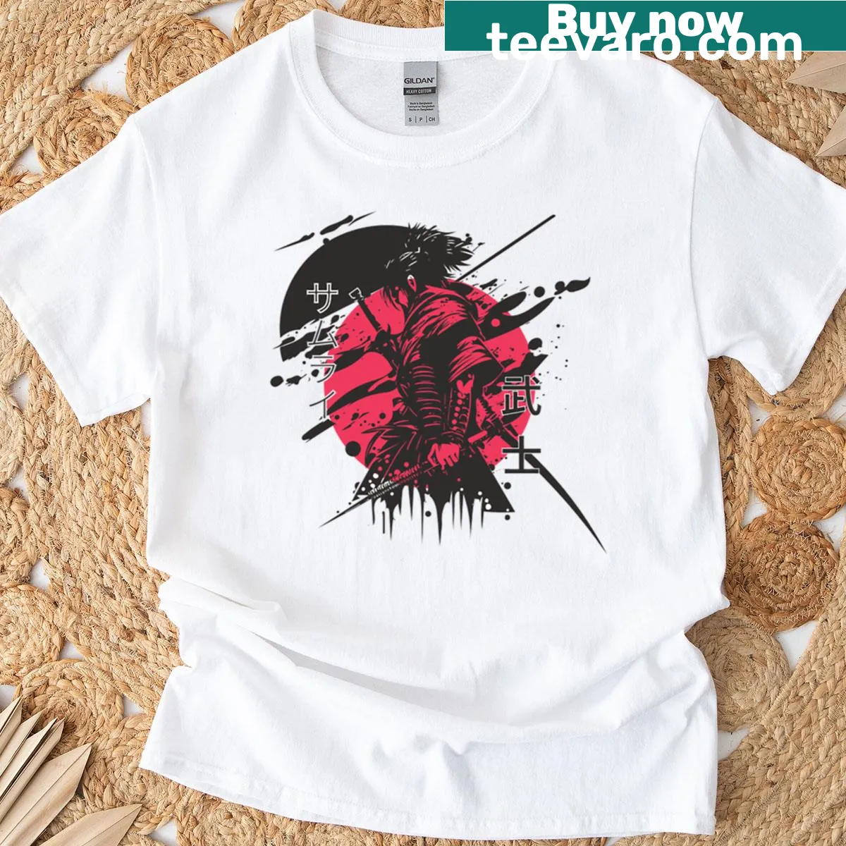 Minimalist red and black samurai illustration on a casual t-shirt — on a men's t-shirt