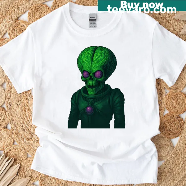 Spooky alien creature graphic T-shirt for Halloween