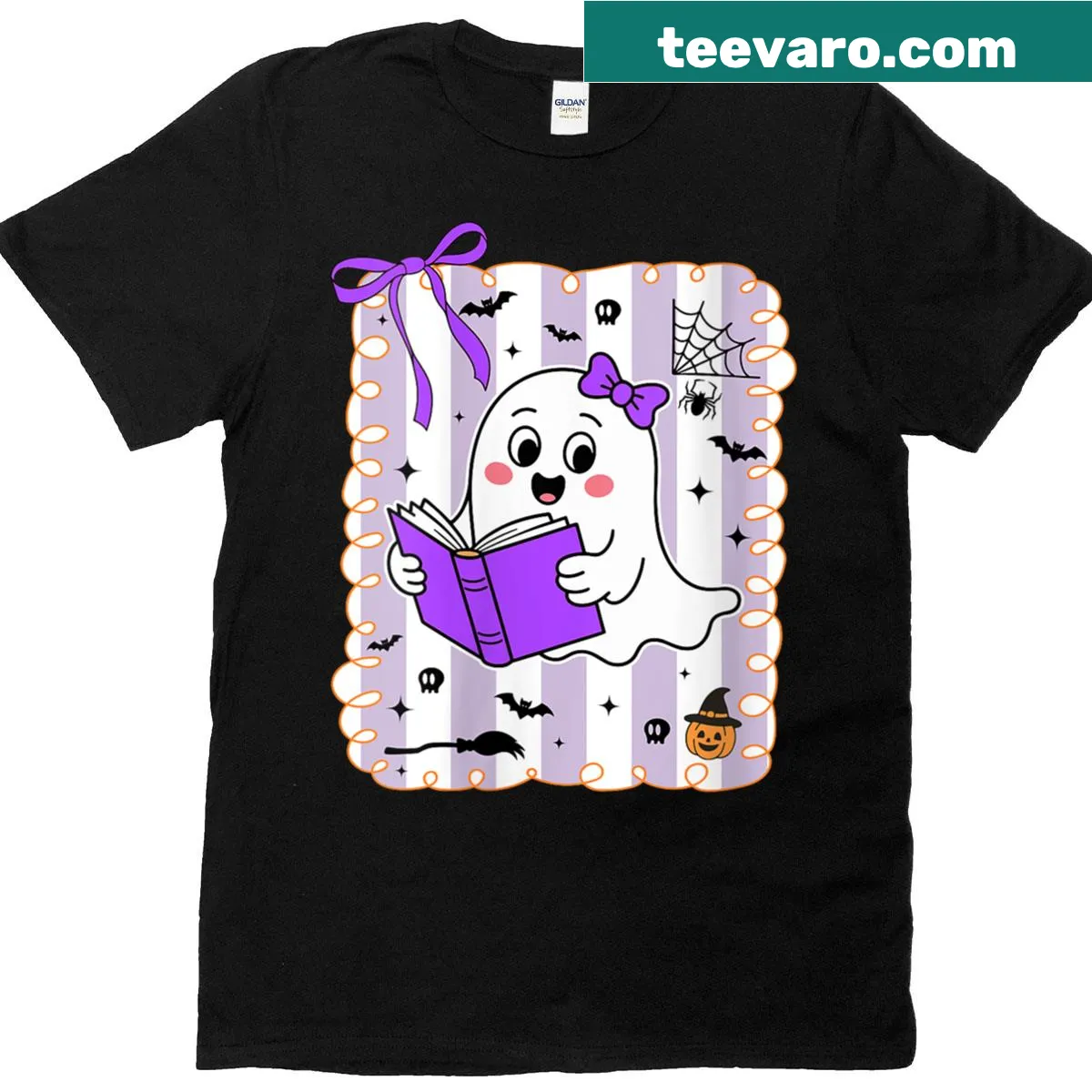 Cartoon ghost reading a book for Halloween, perfect for teachers — on a men's t-shirt