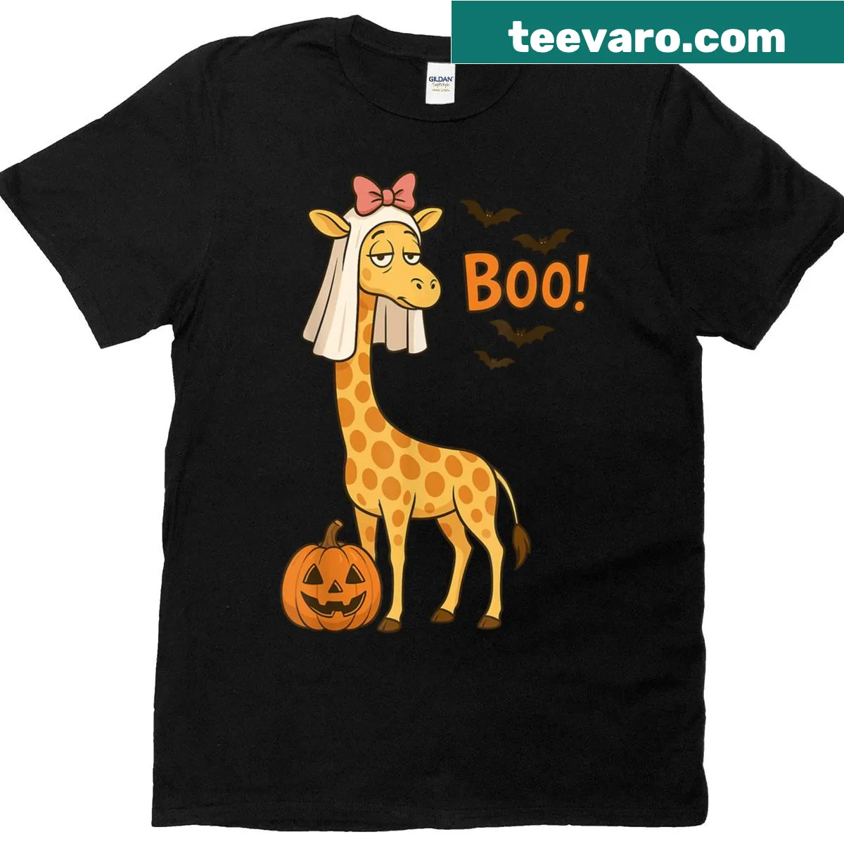 Cute giraffe in pumpkin costume graphic on a children's shirt — on a men's t-shirt
