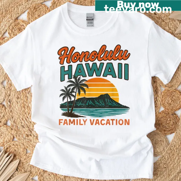 Family matching t-shirts for vacation in Honolulu