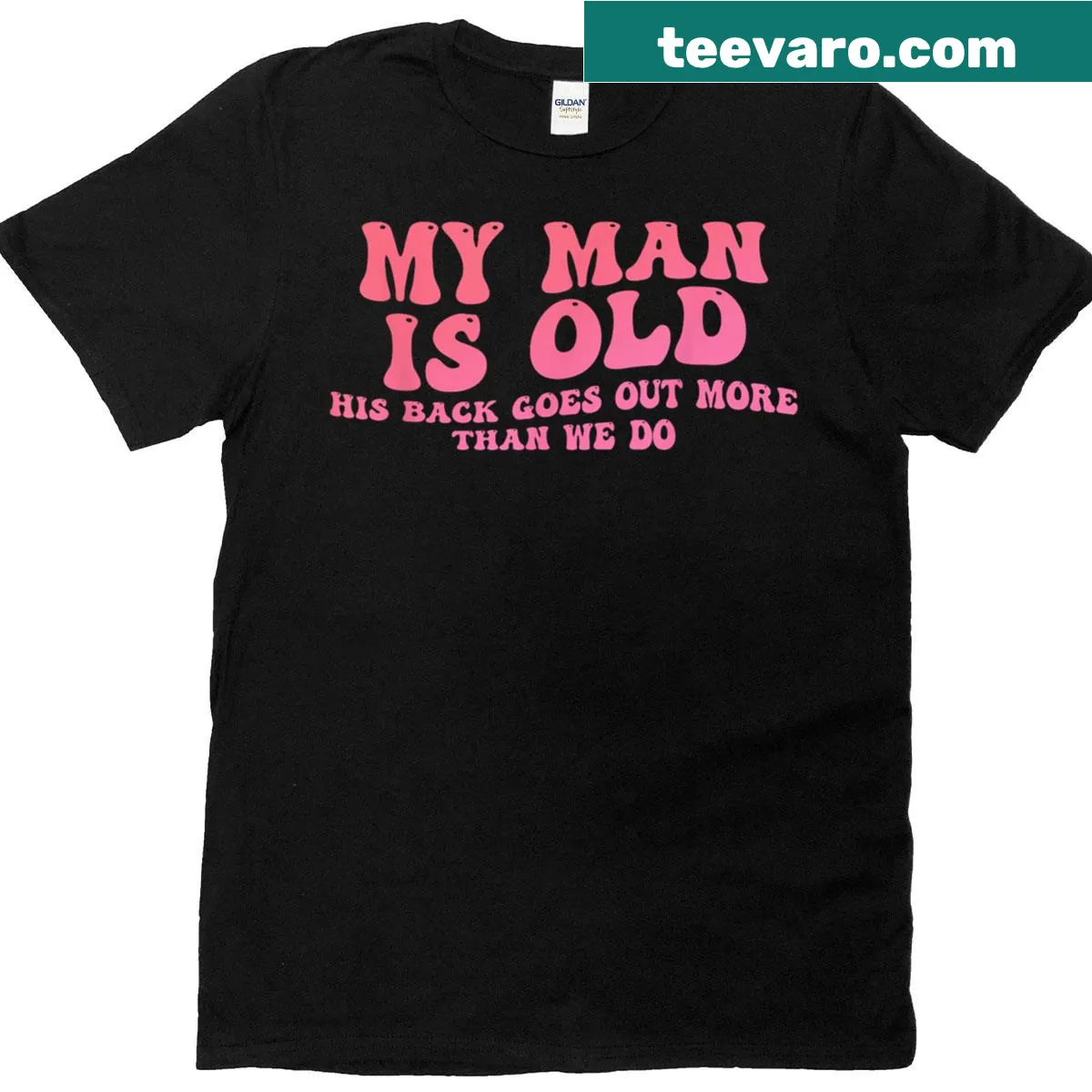 Sarcastic T-shirt with a humorous quote about an old man — on a men's t-shirt
