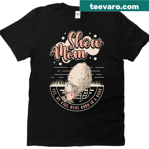 Oversized T-shirt for livestock breeder moms with playful text graphic