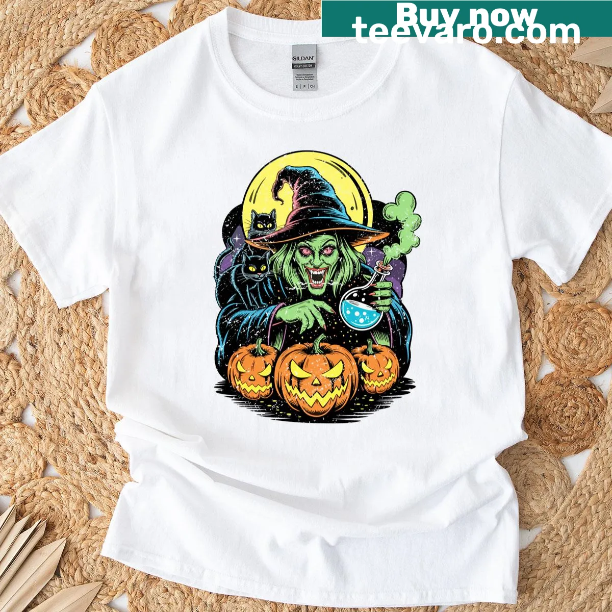 Illustration of a scary witch with cats and pumpkins for Halloween t-shirt — on a men's t-shirt