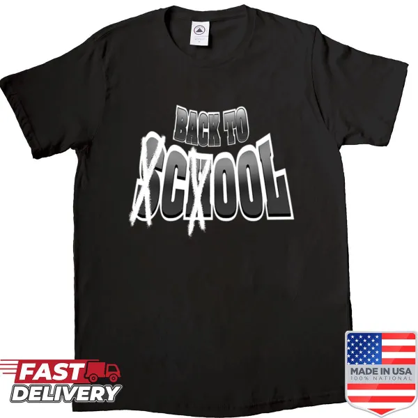 Oversized shirt with fun school-themed slogans: Be Cool Stay Cool