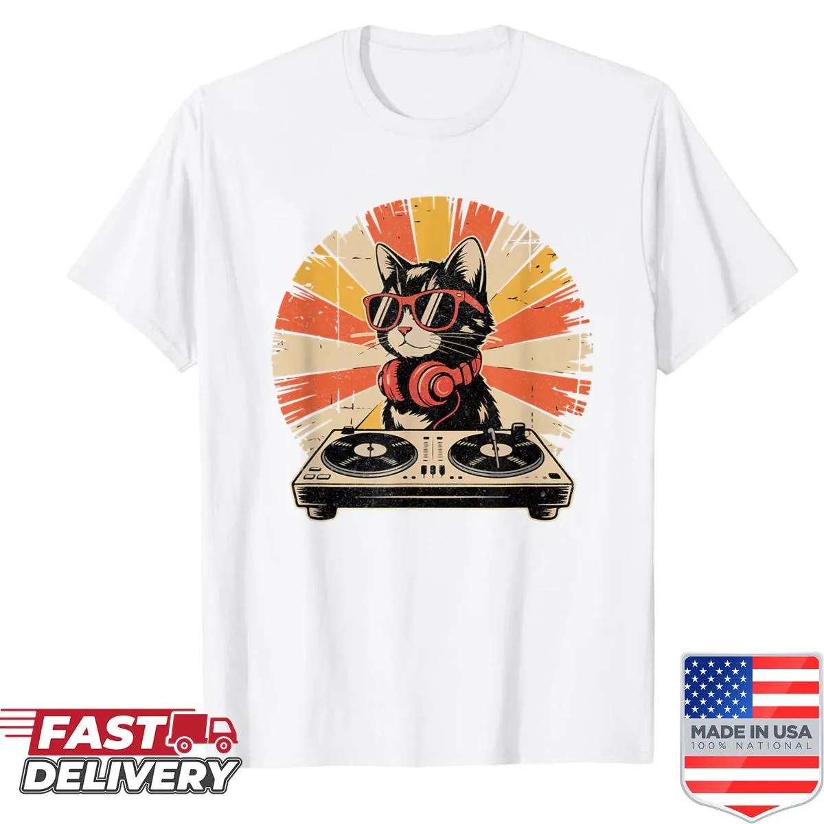 Funny cat DJing on turntables graphic T-shirt.