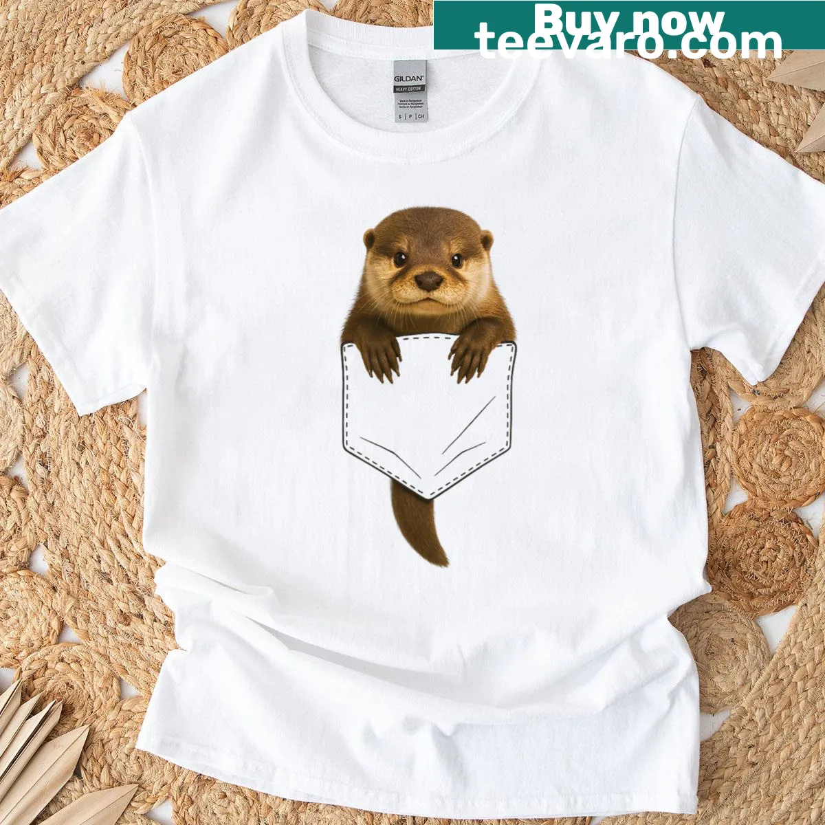 Cute otter design peeking from pocket on a children's T-shirt. — on a men's t-shirt