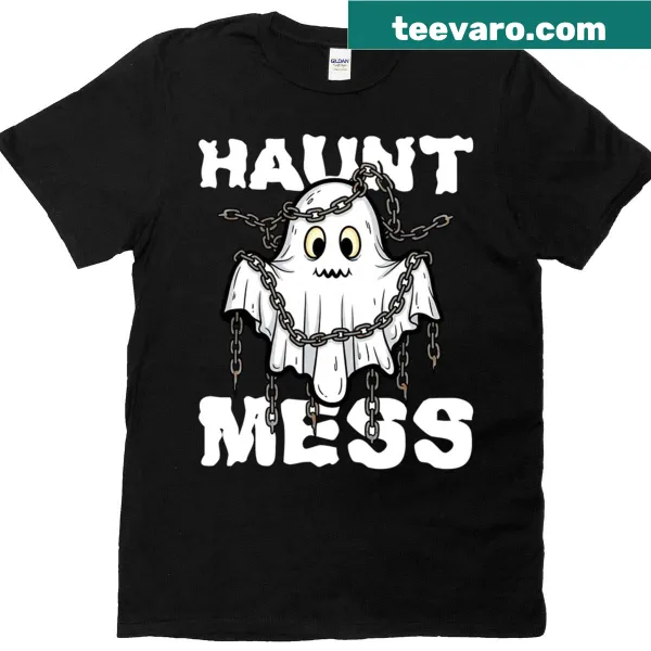 Oversized Halloween t-shirt featuring a playful ghost