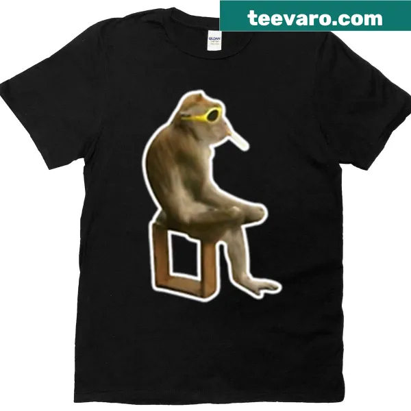 Playful t-shirt featuring a monkey design that captures vacation vibes.