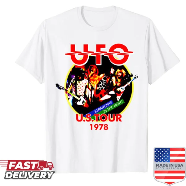 Oversized vintage UFO shirt from 1978 with a retro graphic design.