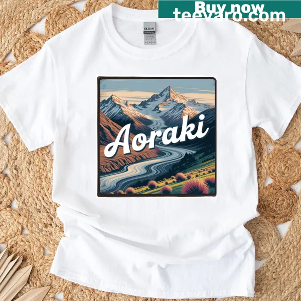 Oversized T-shirt featuring Aoraki New Zealand travel poster design