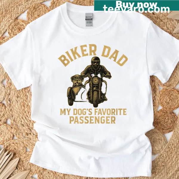 T-shirt with the saying My Dog's Favorite Passenger for dog-loving bikers