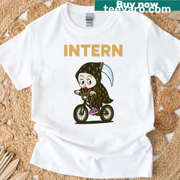 Intern Reaper graphic logo on an oversized t-shirt