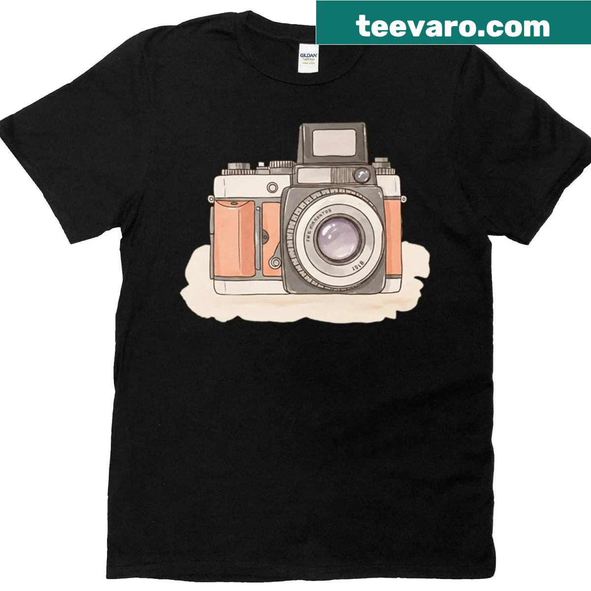 Vintage camera graphic on T-shirt — on a men's t-shirt