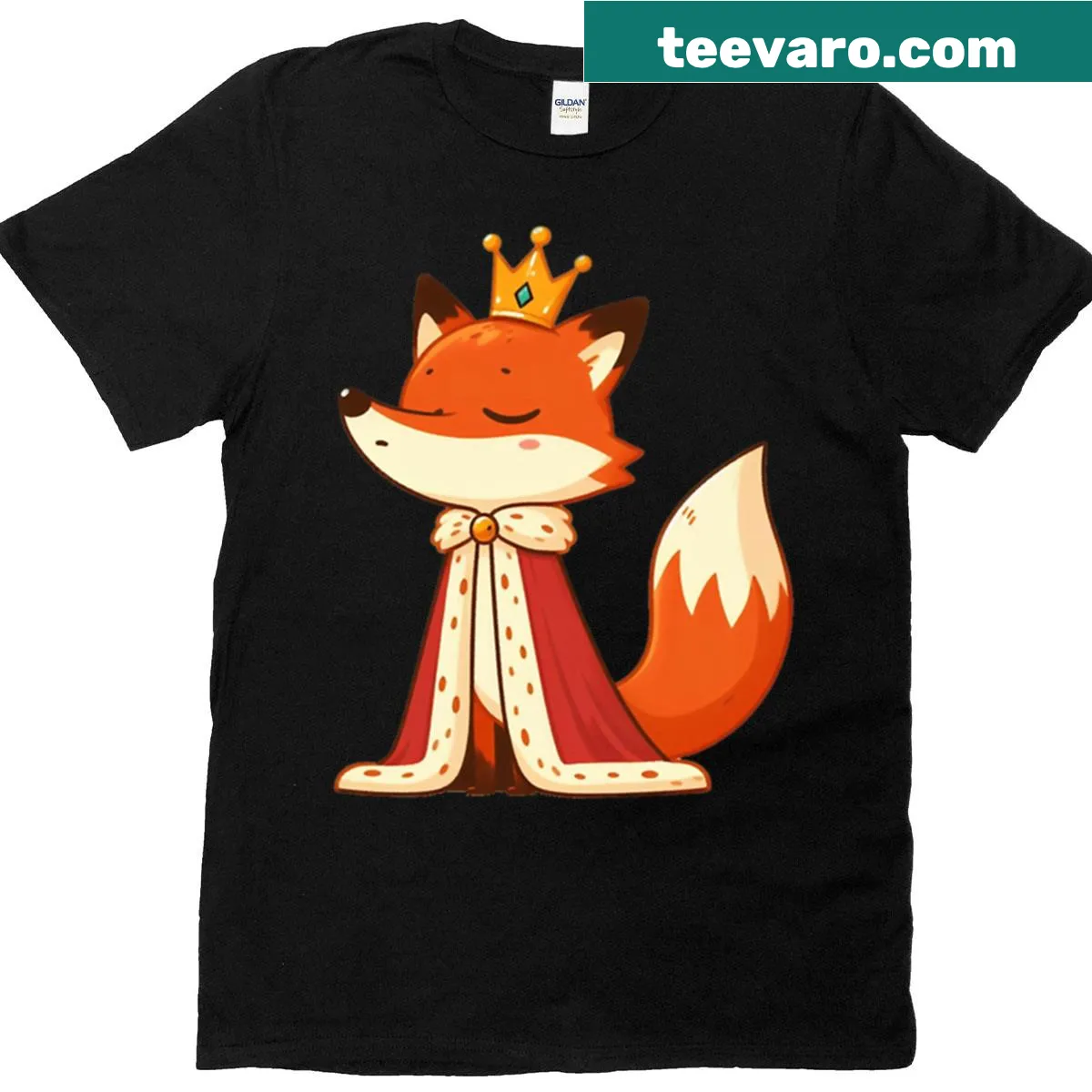 Elegant cartoon fox wearing a crown and cape on a T-shirt — on a men's t-shirt