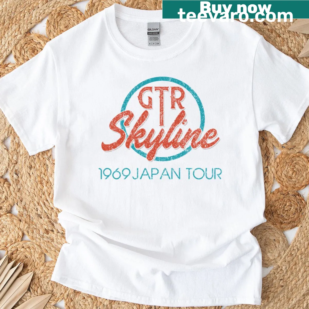 Silhouette of a skyline on a T-shirt — on a men's t-shirt
