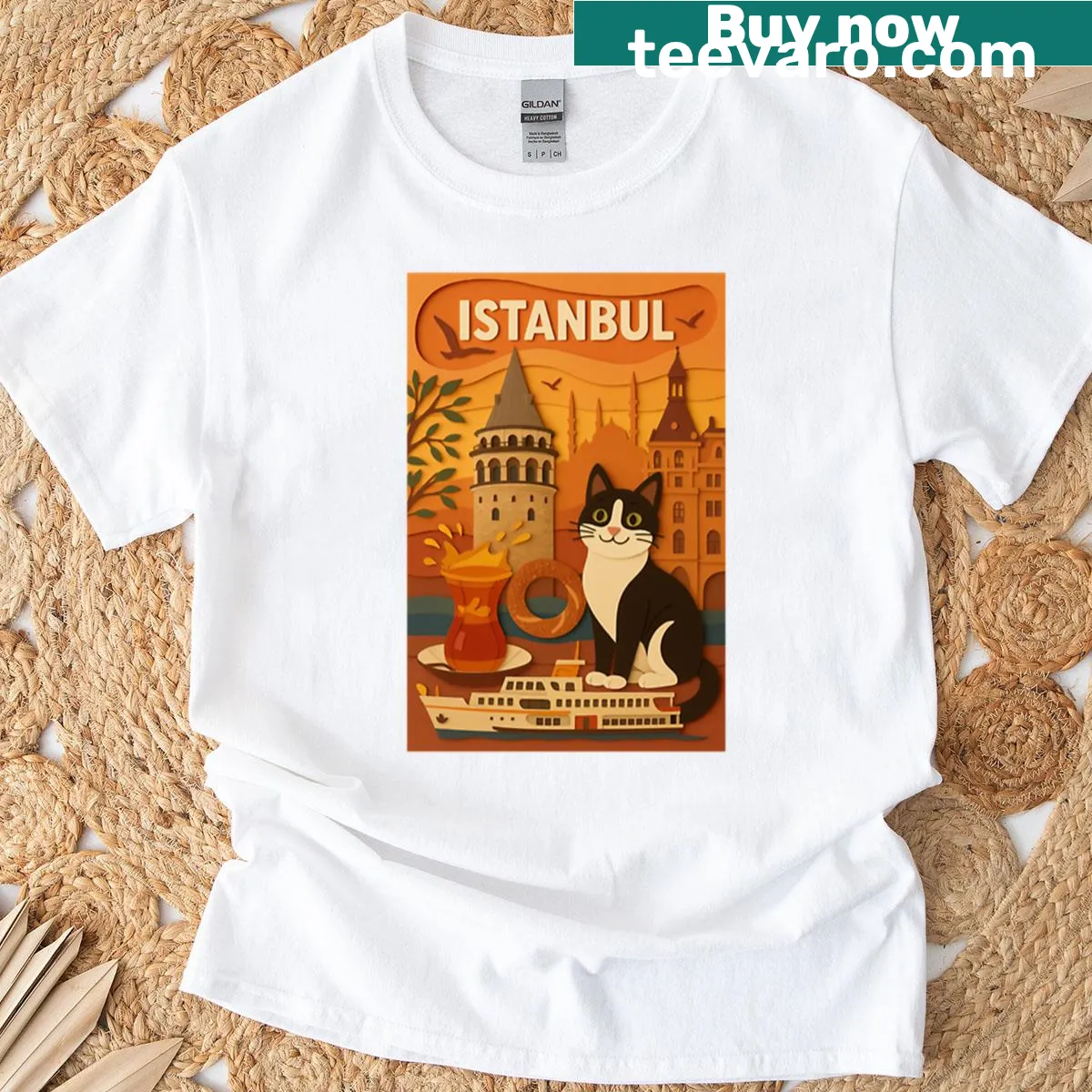 T-shirt with Istanbul cat city icons in a collage design — on a men's t-shirt