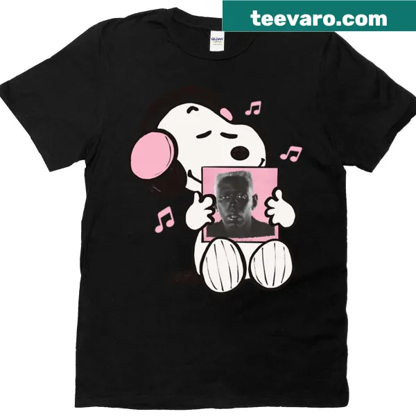 Illustration of Snoop Dogg with headphones on a music-themed T-shirt