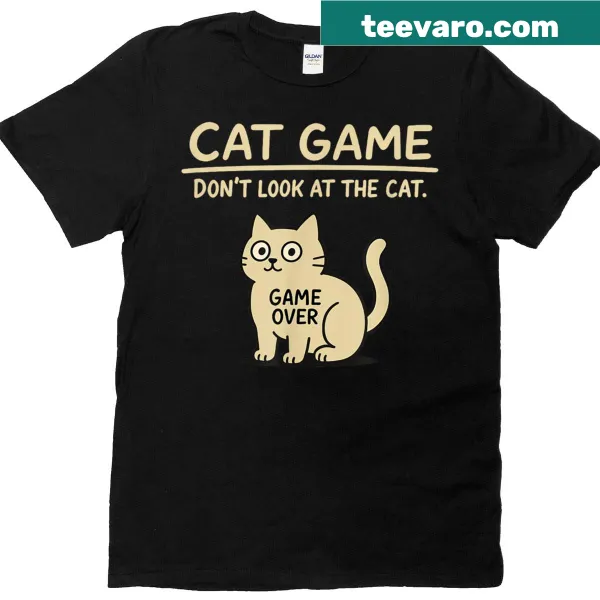 Funny meme design T-shirt with a cat and the phrase Don't Look At The Cat