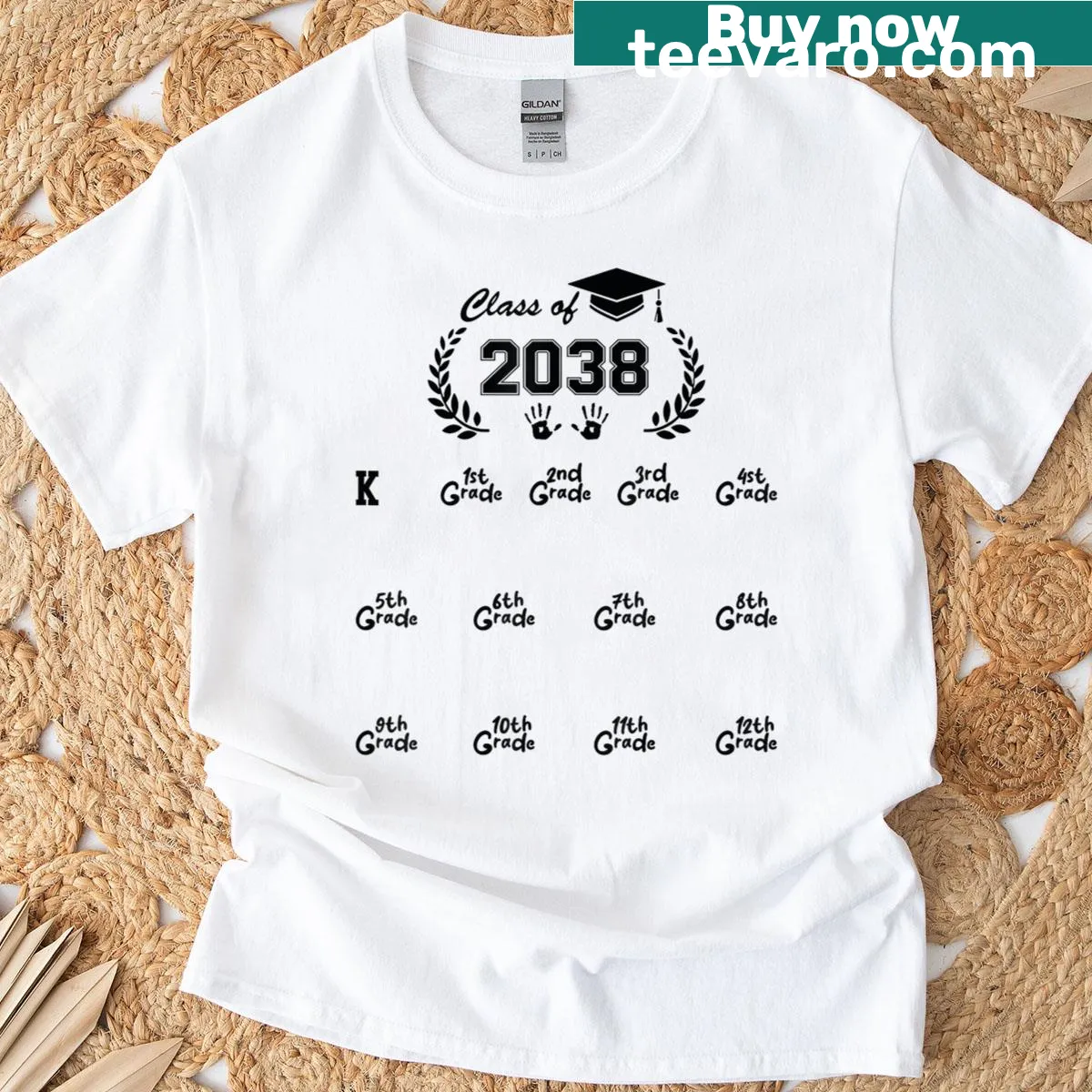 Handprint illustration with Class Of 2038 text on a t-shirt — on a men's t-shirt