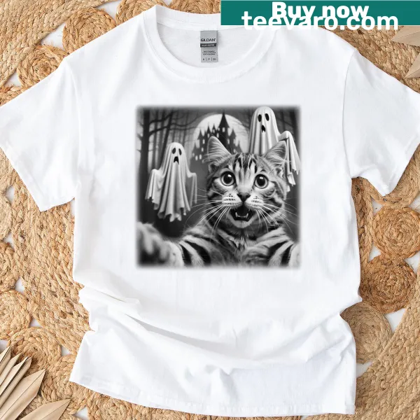Cat selfie with spooky ghost illustration for Halloween