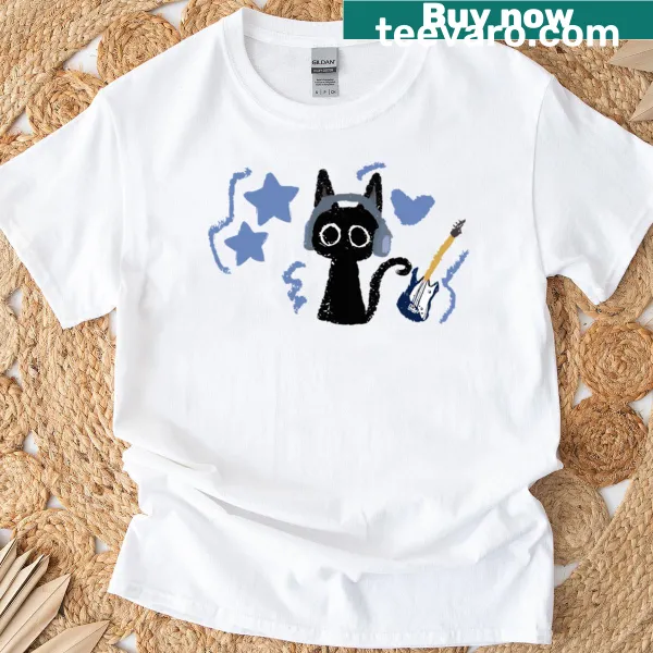 Cute T-shirt with the phrase 'Purrfectly Obsessed' for cat lovers