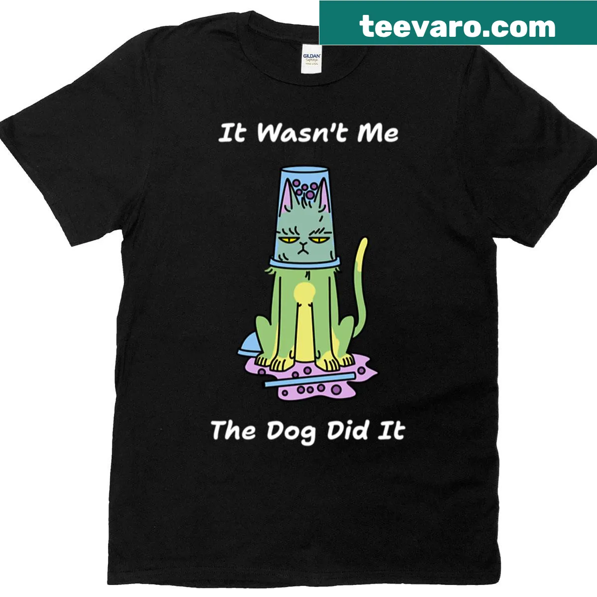 Funny T-shirt with the phrase 'The Dog Did It' — on a men's t-shirt