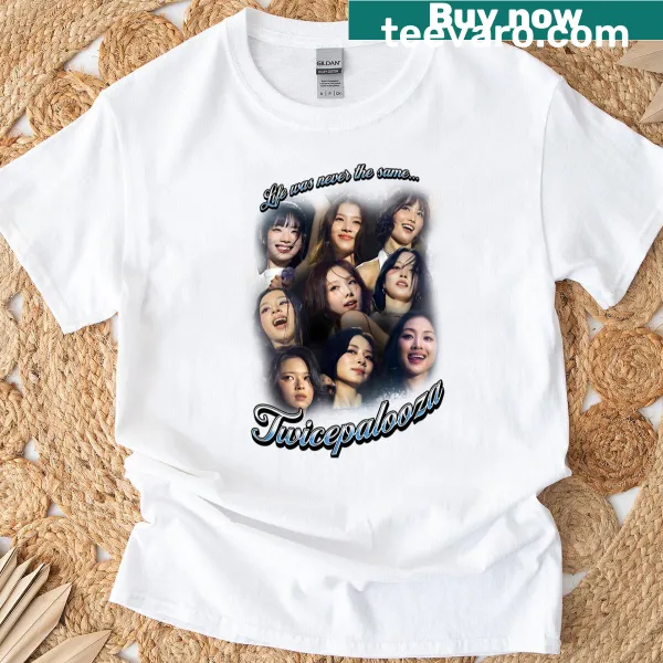 Oversized T-shirt with playful K-pop festival phrase