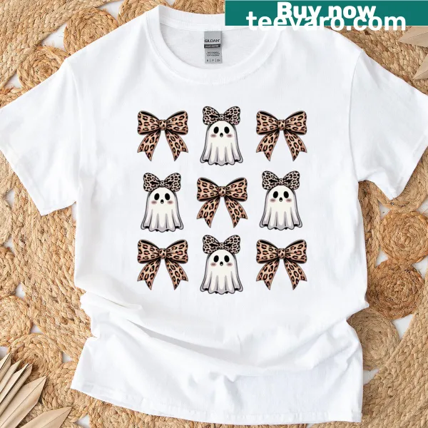 Playful T-shirt with cartoonish coquette ghosts.