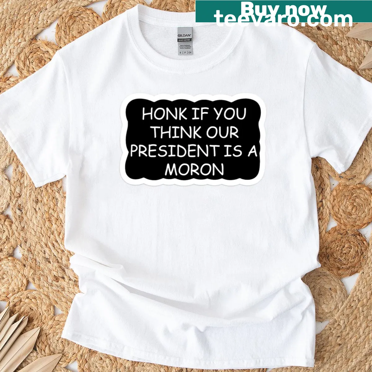 Oversized T-shirt with humorous text about the president — on a men's t-shirt