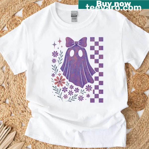 Cute retro spooky ghost design on a women’s T-shirt