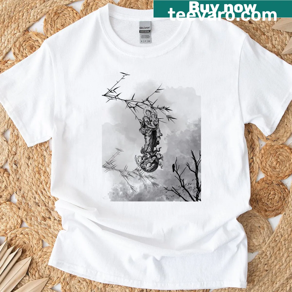 Elegant illustration of Virgin Mary on spiritual T-shirt — on a men's t-shirt