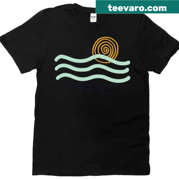 Abstract wave design T-shirt featuring flowing lines, perfect for a minimalist style.